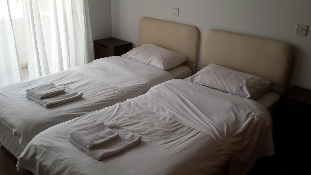 Francis Apartments Λάρνακα Δωμάτιο φωτογραφία