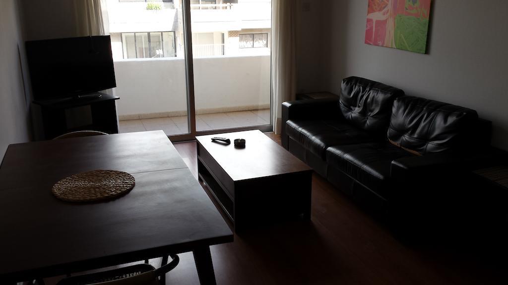 Francis Apartments Λάρνακα Δωμάτιο φωτογραφία