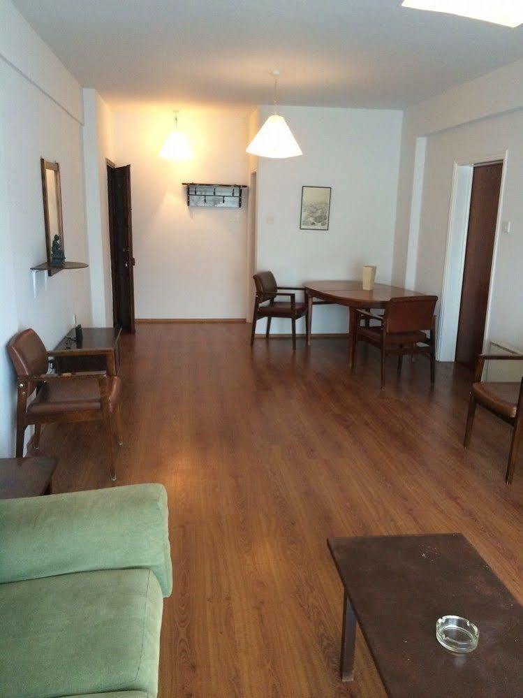 Francis Apartments Λάρνακα Εξωτερικό φωτογραφία