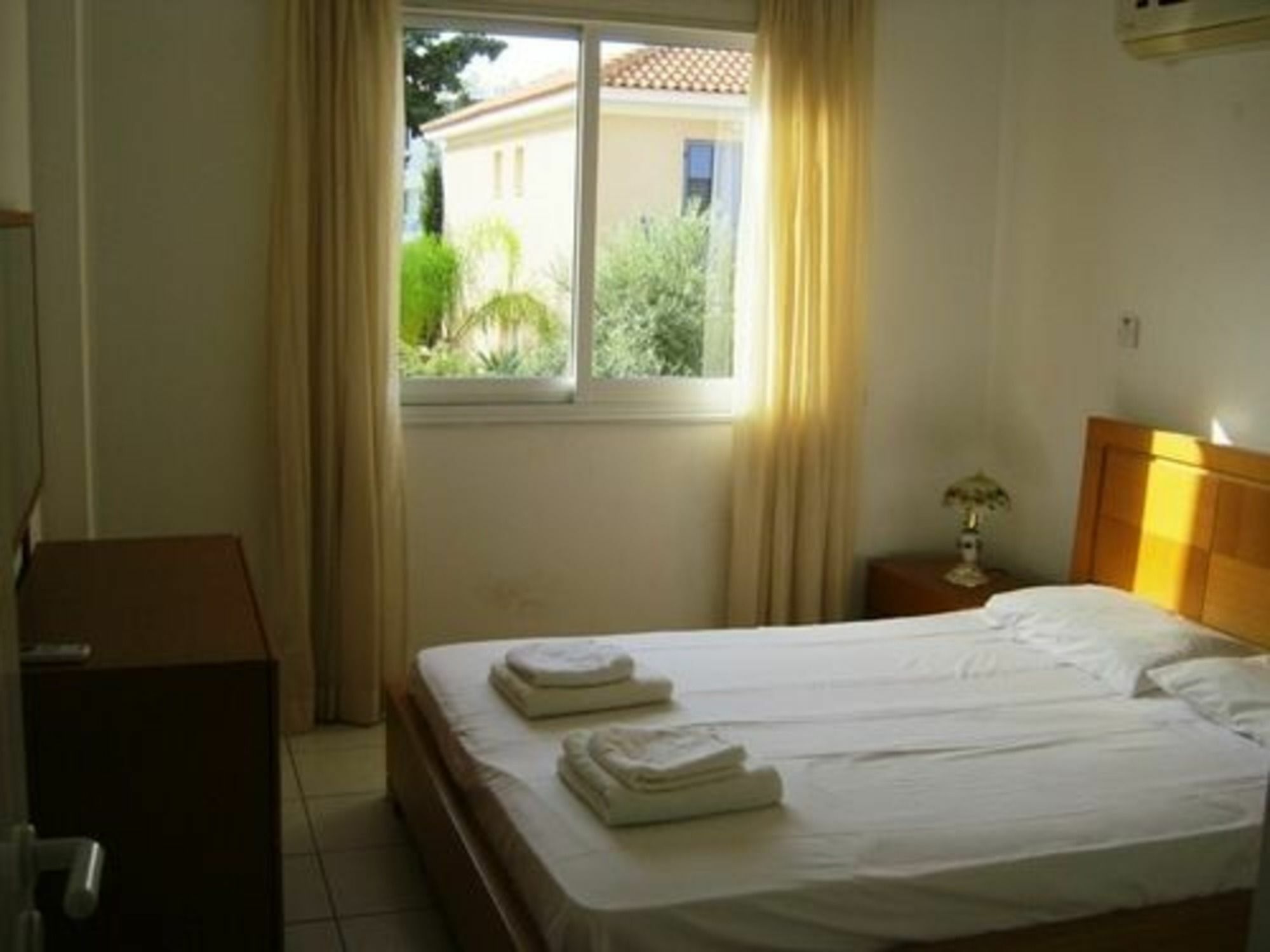 Francis Apartments Λάρνακα Εξωτερικό φωτογραφία
